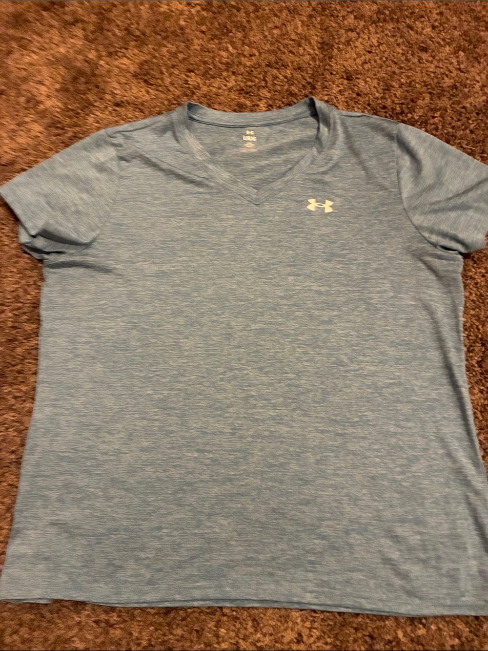 Women’s under armour top